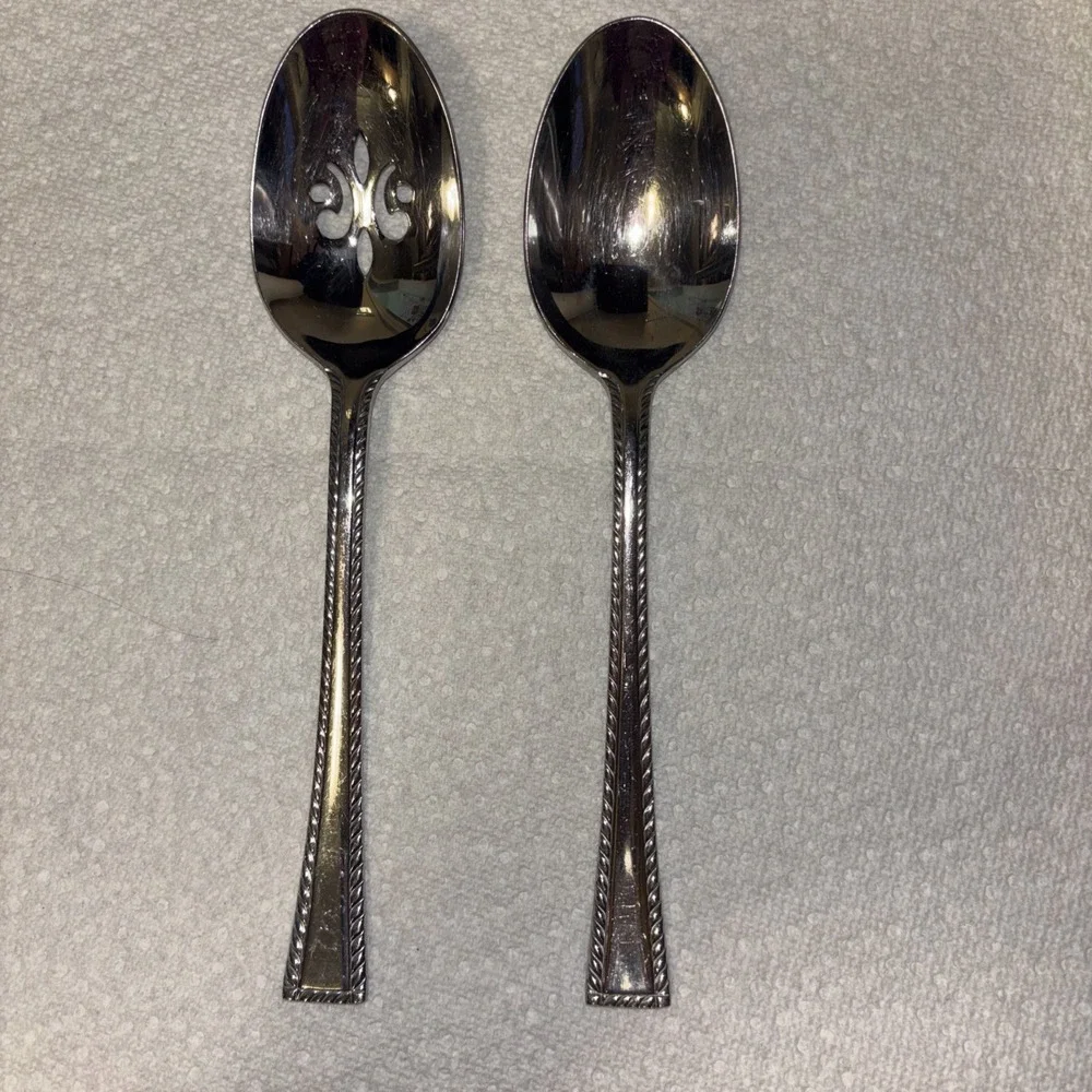 Oneida Stainless Steel 